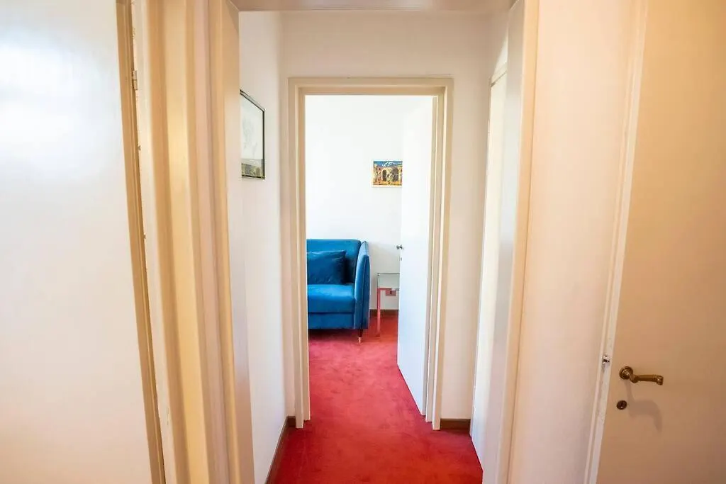 Ponte Vecchio'S Penthouse Apartment Florence Italy