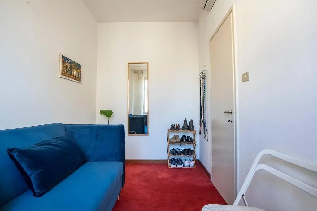 Ponte Vecchio'S Penthouse Apartment Florence Italy