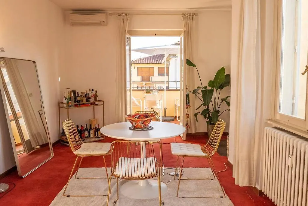 Ponte Vecchio'S Penthouse Apartment Florence